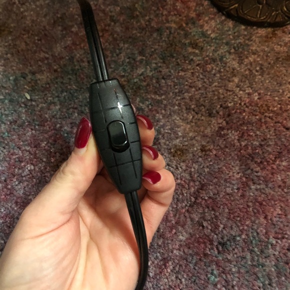 Vintage Beaded Hat Side Lamp - Picture 5 of 8